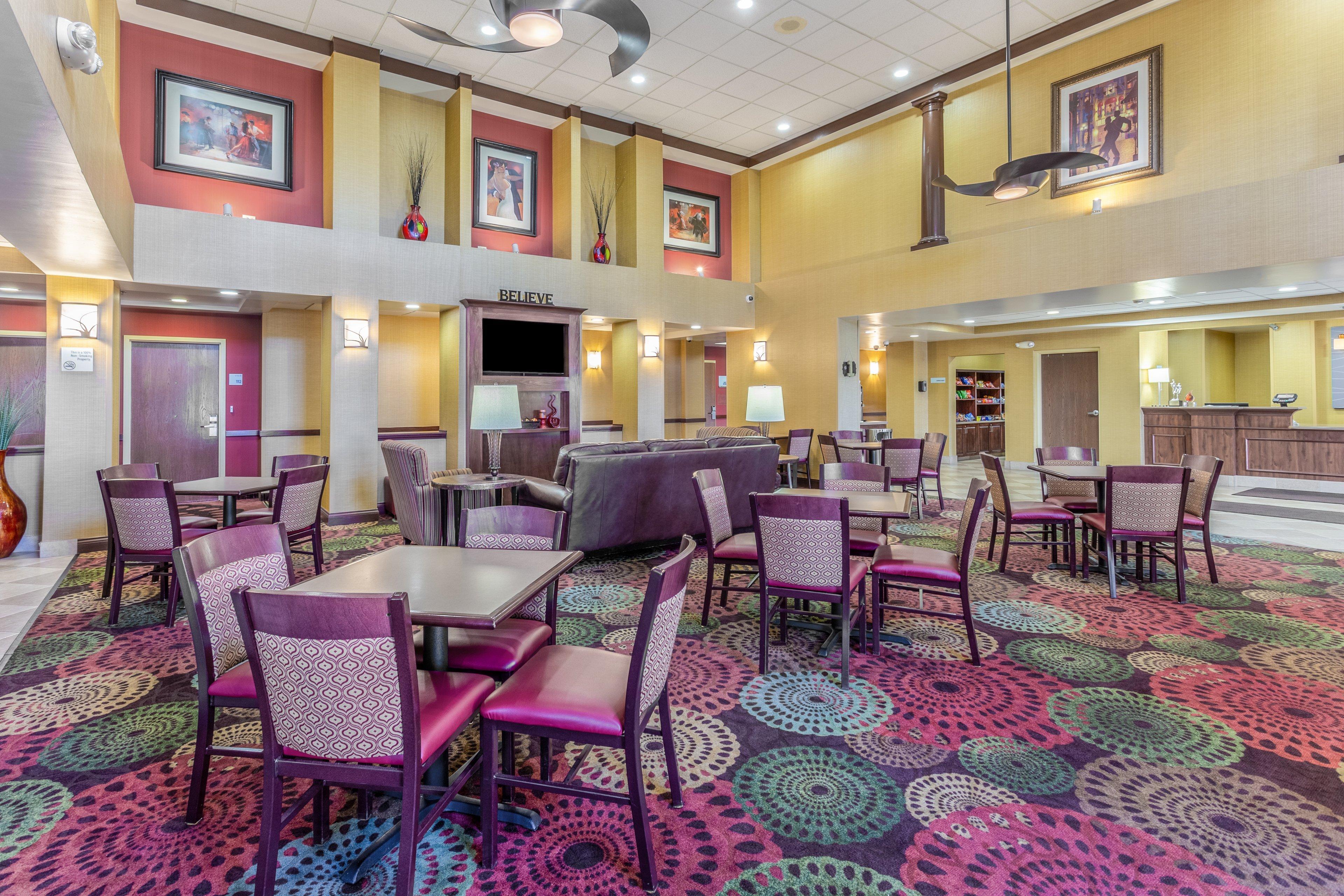 Holiday Inn Express Hotel & Suites Bowling Green By Ihg Bagian luar foto