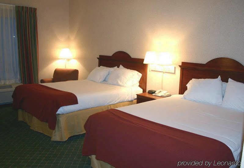 Holiday Inn Express Hotel & Suites Bowling Green By Ihg Bagian luar foto